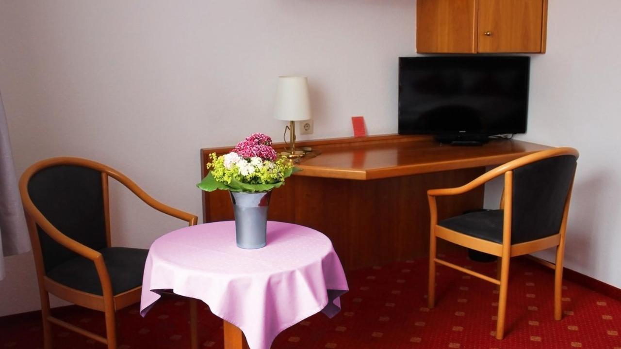 Hotel Gasthof Adler Ulm Extérieur photo