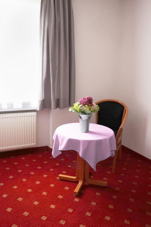 Hotel Gasthof Adler Ulm Extérieur photo