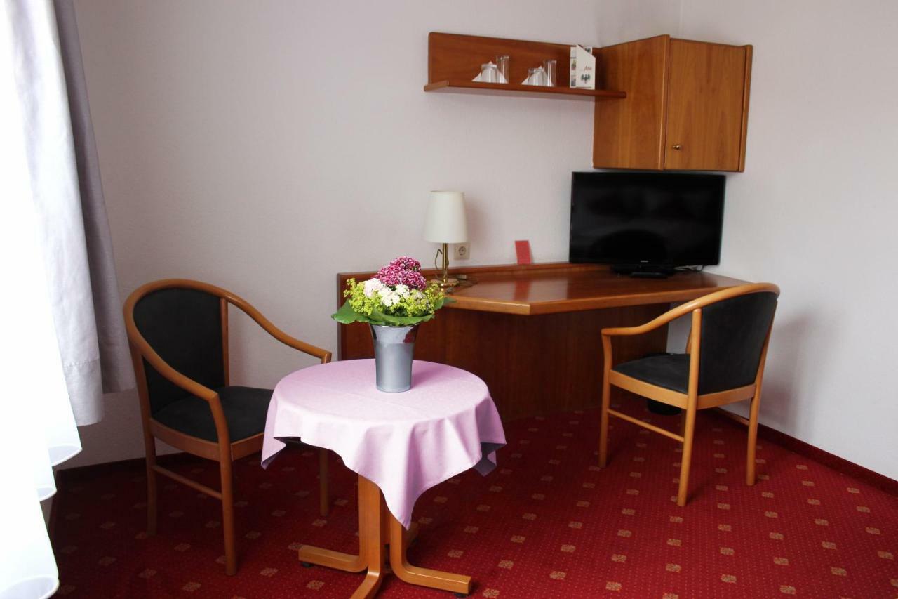 Hotel Gasthof Adler Ulm Extérieur photo
