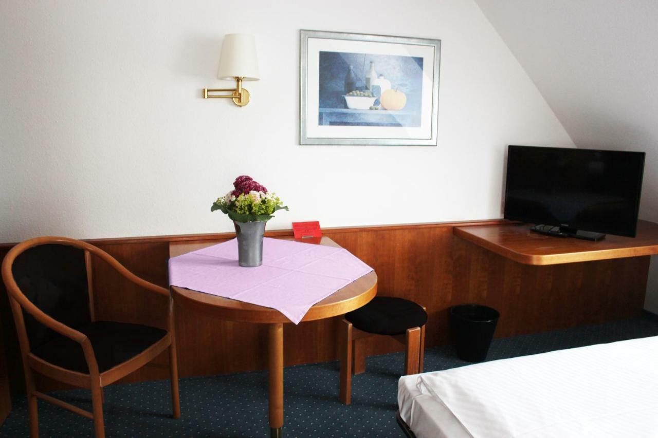 Hotel Gasthof Adler Ulm Extérieur photo