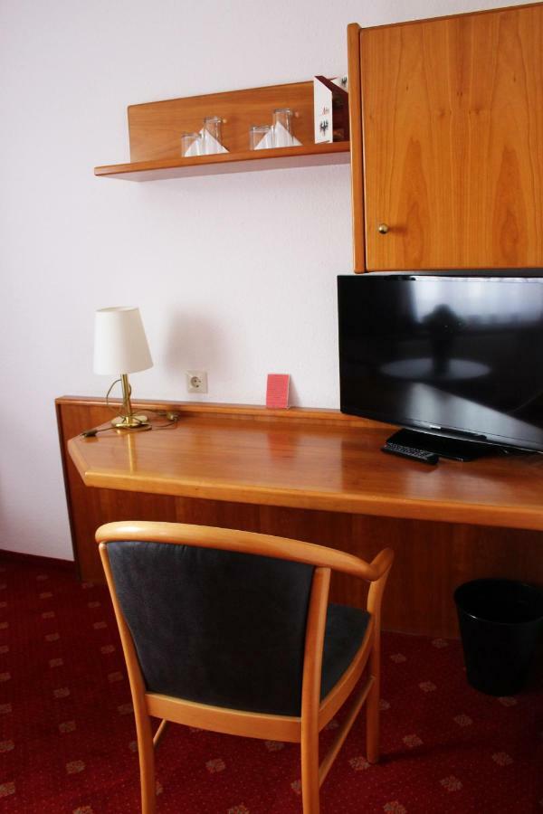 Hotel Gasthof Adler Ulm Extérieur photo