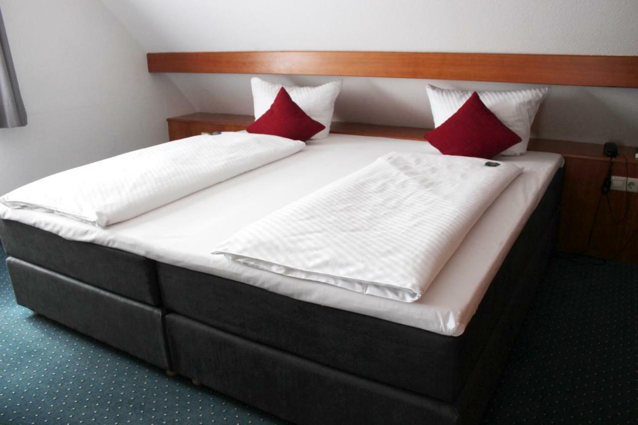 Hotel Gasthof Adler Ulm Extérieur photo