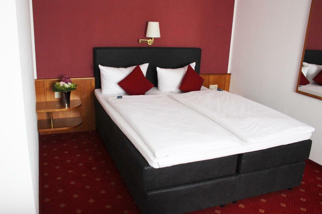 Hotel Gasthof Adler Ulm Extérieur photo